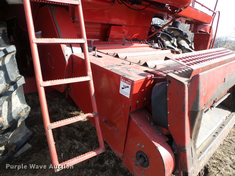 image for item DB7223 1999 Case IH 2388 RWA combine