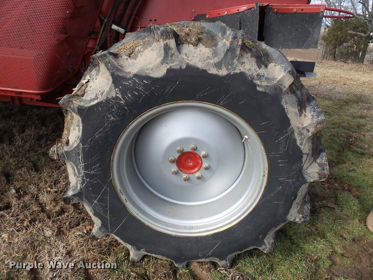 image for item DB7223 1999 Case IH 2388 RWA combine