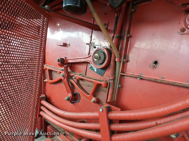 image for item DB7223 1999 Case IH 2388 RWA combine