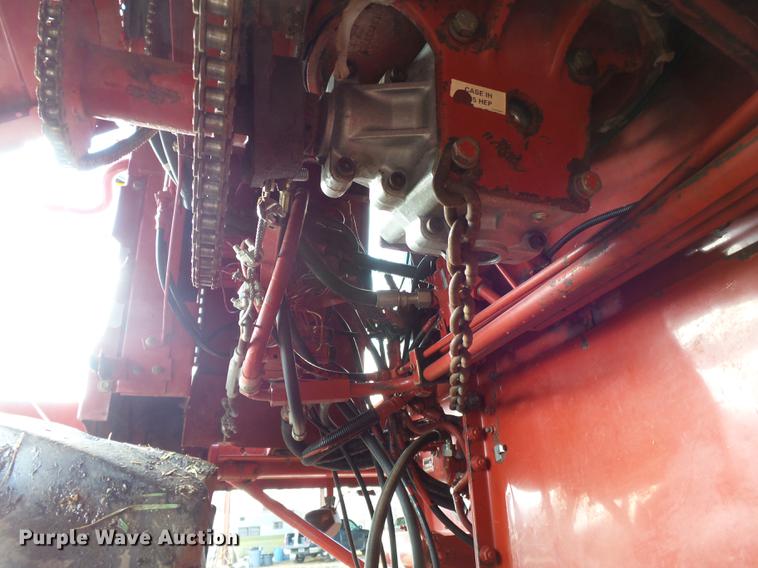 image for item DB7223 1999 Case IH 2388 RWA combine