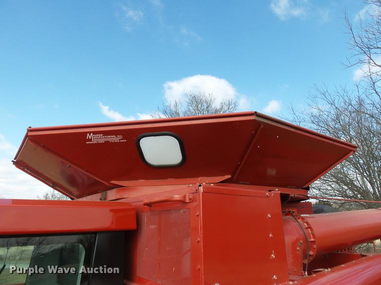 image for item DB7223 1999 Case IH 2388 RWA combine