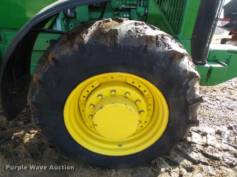 image for item DB7224 1995 John Deere 8300 MFWD tractor