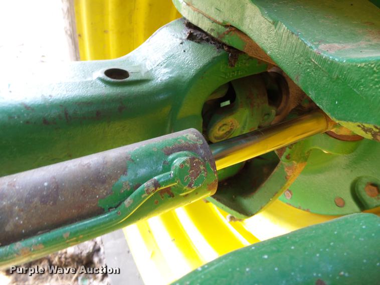 image for item DB7224 1995 John Deere 8300 MFWD tractor