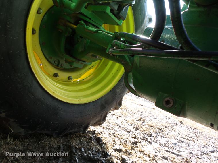 image for item DB7224 1995 John Deere 8300 MFWD tractor