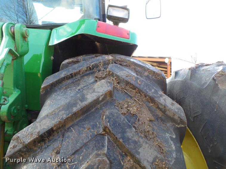 image for item DB7224 1995 John Deere 8300 MFWD tractor