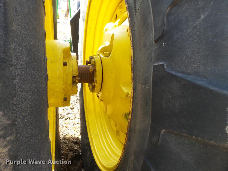 image for item DB7224 1995 John Deere 8300 MFWD tractor