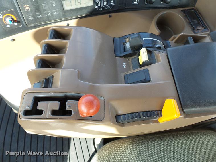 image for item DB7224 1995 John Deere 8300 MFWD tractor