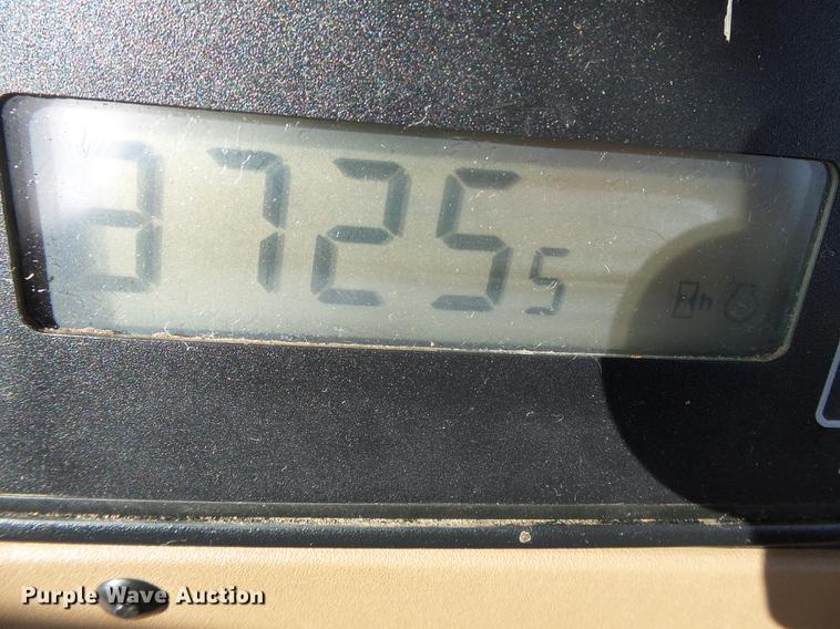 image for item DB7224 1995 John Deere 8300 MFWD tractor