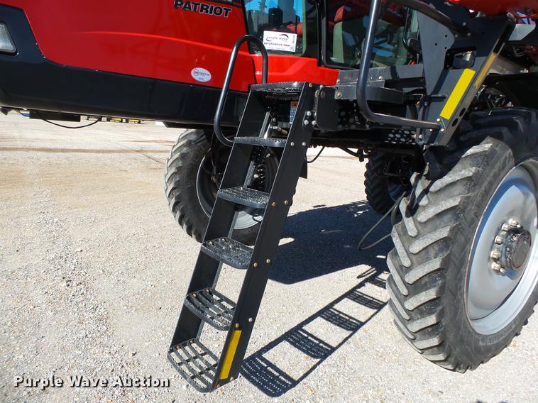 image for item DB7232 2014 Case IH Patriot 4430 self-propelled sprayer