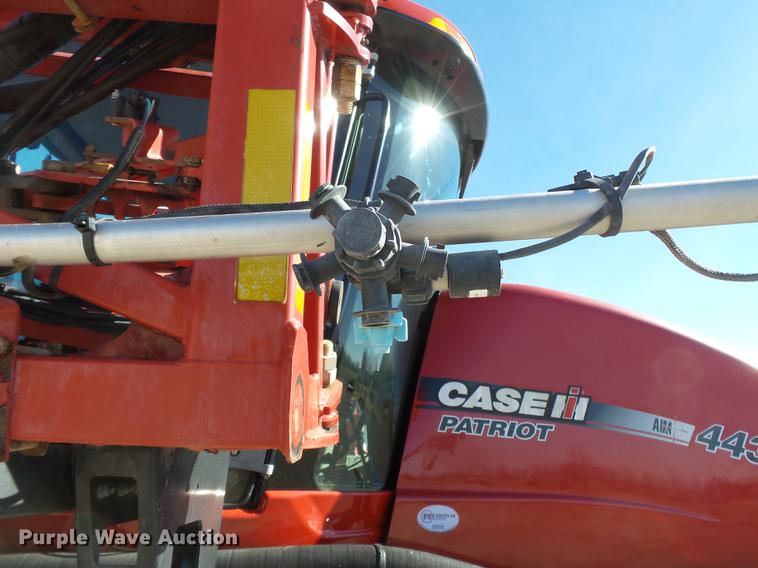 image for item DB7232 2014 Case IH Patriot 4430 self-propelled sprayer