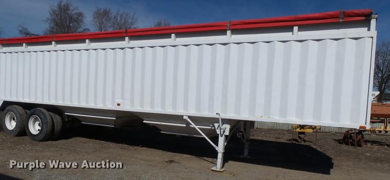 image for item DB7235 1989 Hawkeye double hopper bottom grain trailer