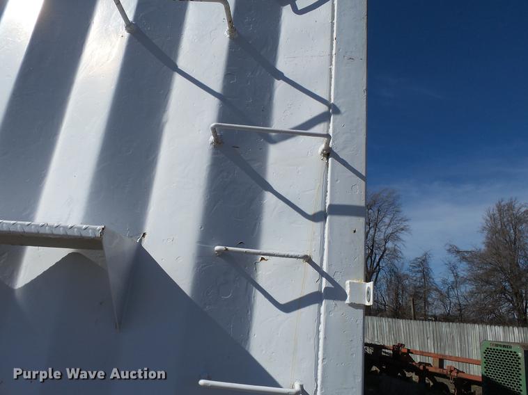 image for item DB7235 1989 Hawkeye double hopper bottom grain trailer