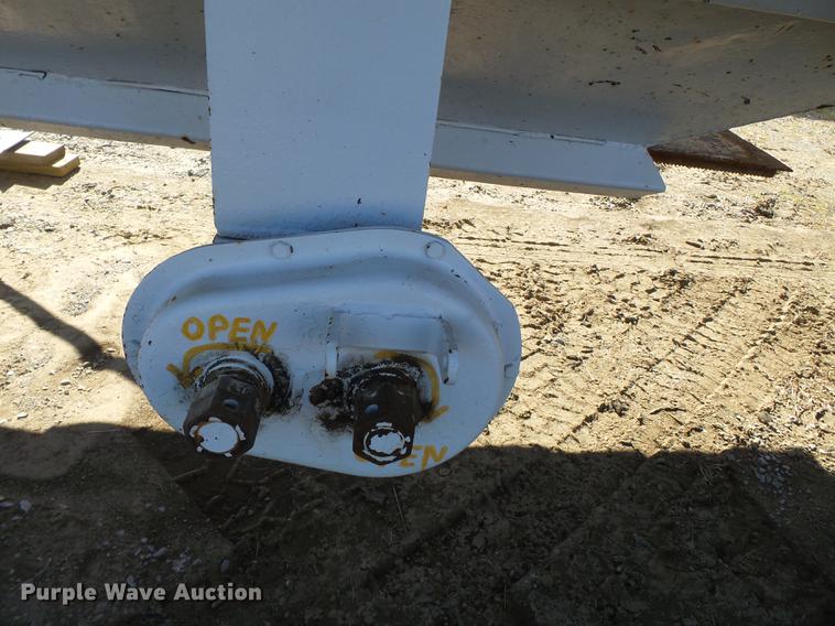 image for item DB7235 1989 Hawkeye double hopper bottom grain trailer