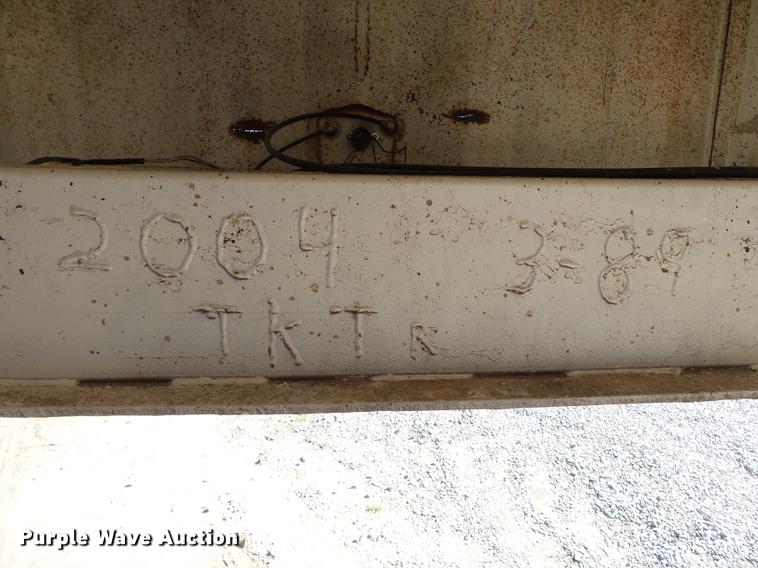 image for item DB7235 1989 Hawkeye double hopper bottom grain trailer