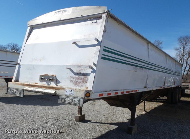 image for item DB7236 1998 Wheeler GH2225KA40 double hopper bottom grain trailer