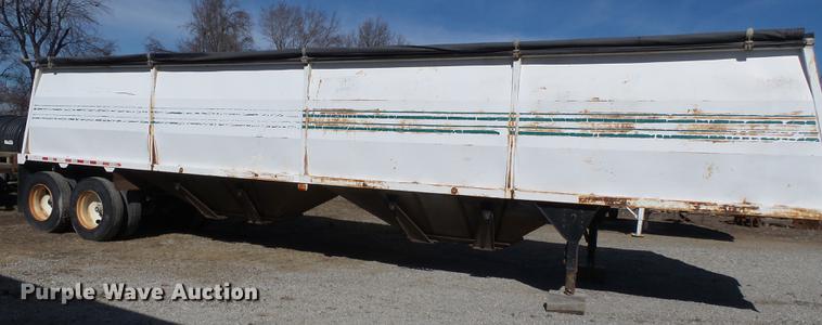 image for item DB7236 1998 Wheeler GH2225KA40 double hopper bottom grain trailer
