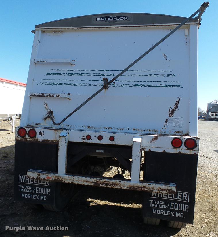 image for item DB7236 1998 Wheeler GH2225KA40 double hopper bottom grain trailer