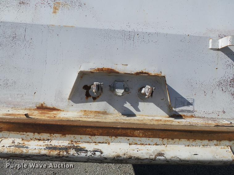 image for item DB7236 1998 Wheeler GH2225KA40 double hopper bottom grain trailer