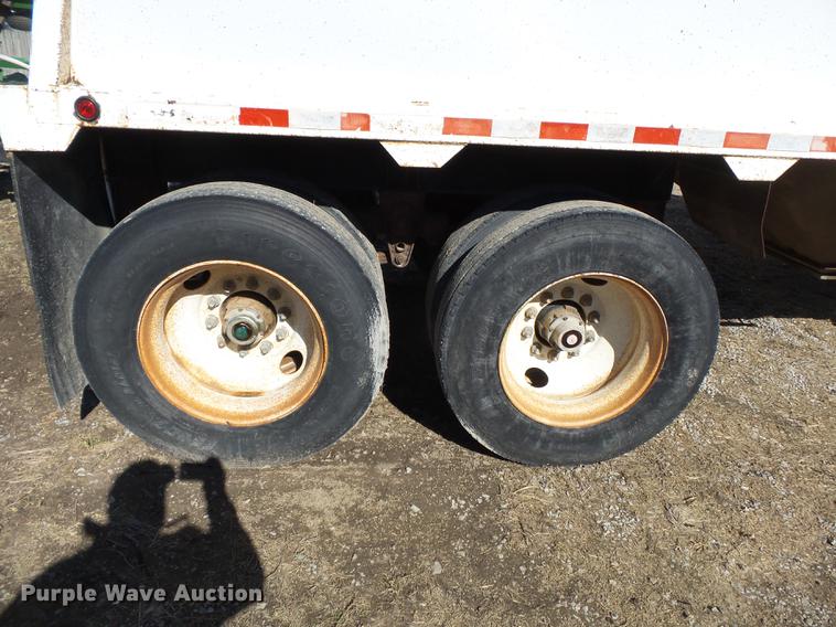 image for item DB7236 1998 Wheeler GH2225KA40 double hopper bottom grain trailer