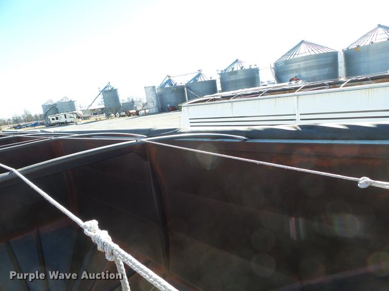 image for item DB7236 1998 Wheeler GH2225KA40 double hopper bottom grain trailer