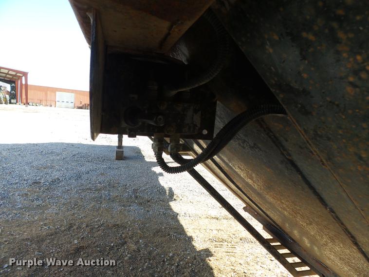 image for item DB7236 1998 Wheeler GH2225KA40 double hopper bottom grain trailer