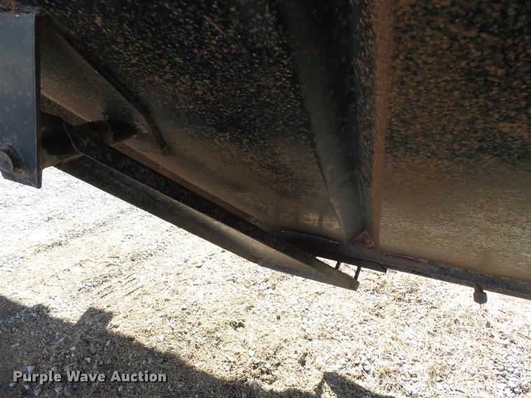 image for item DB7236 1998 Wheeler GH2225KA40 double hopper bottom grain trailer