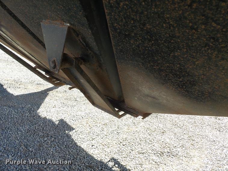 image for item DB7236 1998 Wheeler GH2225KA40 double hopper bottom grain trailer