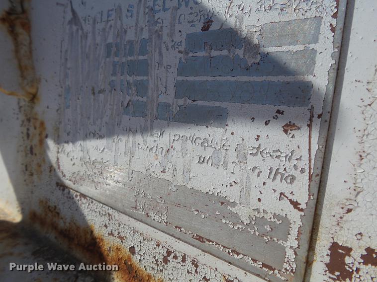 image for item DB7236 1998 Wheeler GH2225KA40 double hopper bottom grain trailer