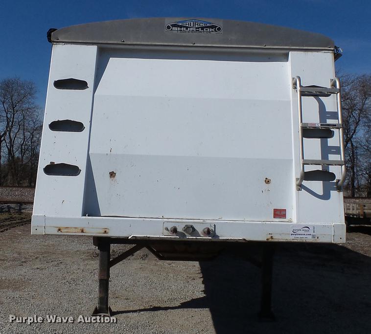 image for item DB7237 2004 Wheeler GH2225KA38 double hopper bottom grain trailer