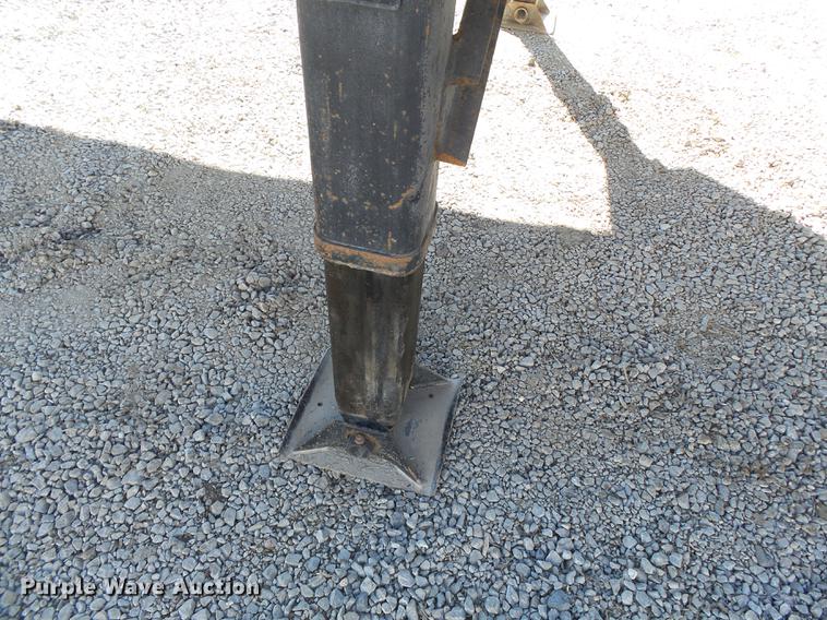 image for item DB7237 2004 Wheeler GH2225KA38 double hopper bottom grain trailer