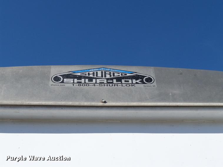 image for item DB7237 2004 Wheeler GH2225KA38 double hopper bottom grain trailer