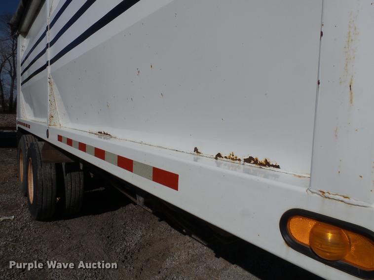 image for item DB7237 2004 Wheeler GH2225KA38 double hopper bottom grain trailer