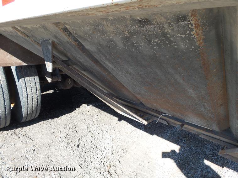 image for item DB7237 2004 Wheeler GH2225KA38 double hopper bottom grain trailer