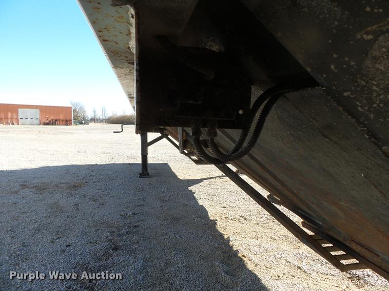 image for item DB7237 2004 Wheeler GH2225KA38 double hopper bottom grain trailer