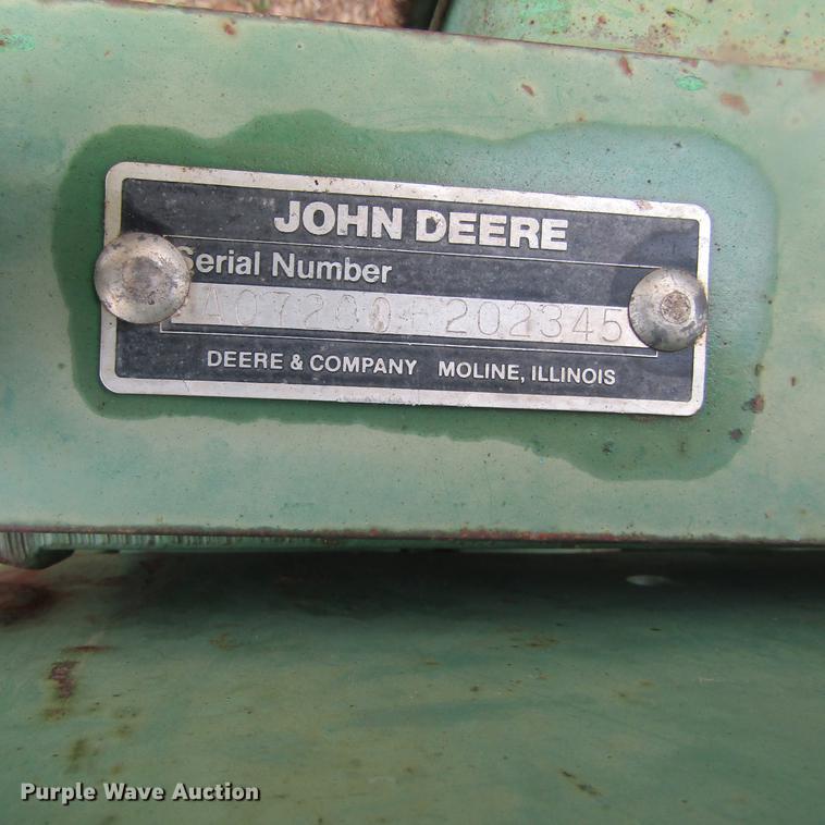 image for item DC0021 John Deere 7200 planter
