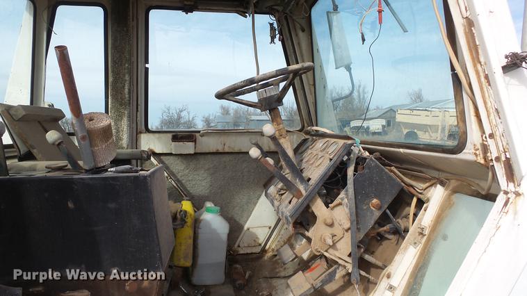 image for item DC0628 Case 2470 4WD tractor