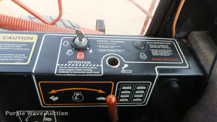 image for item DC0639 2002 New Holland HW320 Haybine self-propelled windrower