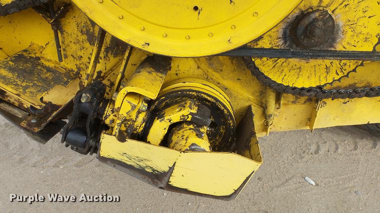 image for item DC0639 2002 New Holland HW320 Haybine self-propelled windrower