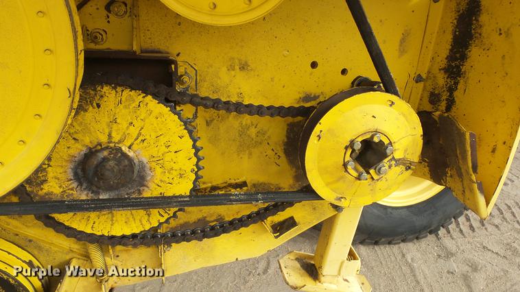 image for item DC0639 2002 New Holland HW320 Haybine self-propelled windrower