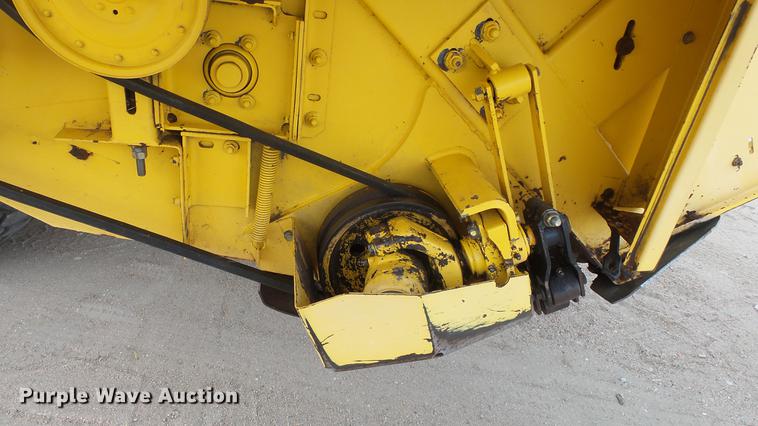 image for item DC0639 2002 New Holland HW320 Haybine self-propelled windrower