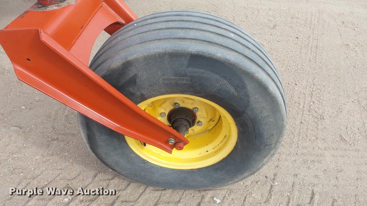 image for item DC0639 2002 New Holland HW320 Haybine self-propelled windrower