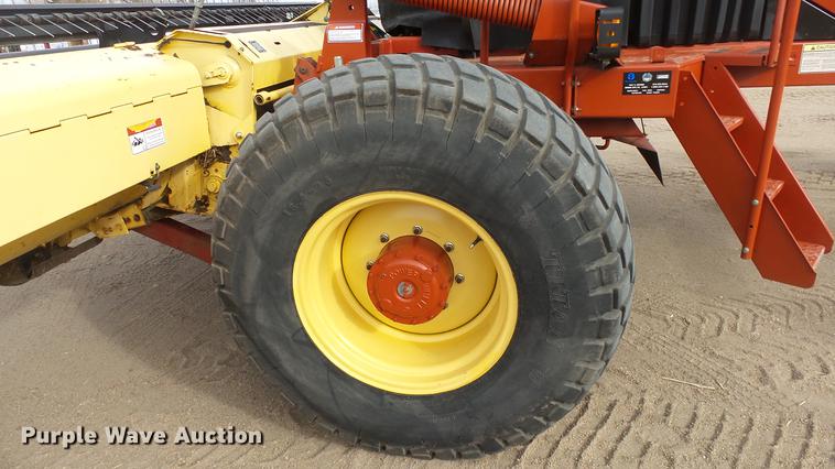 image for item DC0639 2002 New Holland HW320 Haybine self-propelled windrower