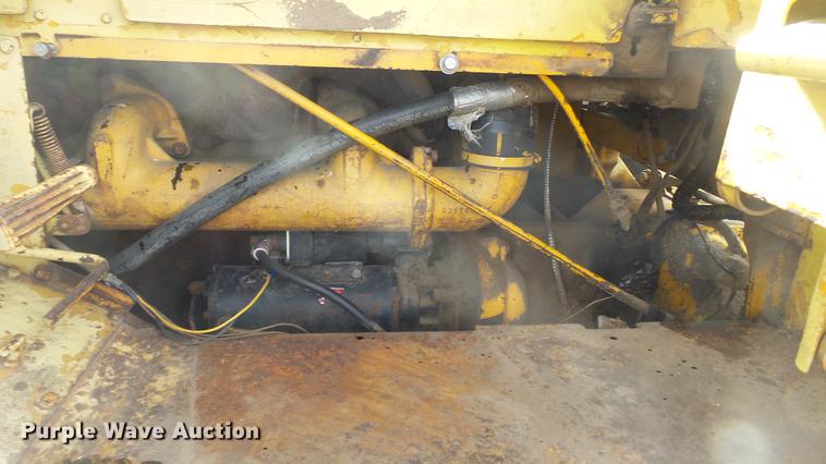 image for item DC0641 John Deere elevating scraper