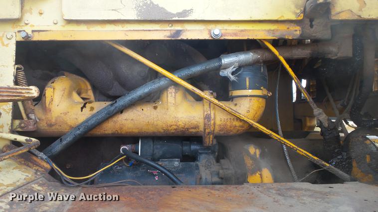 image for item DC0641 John Deere elevating scraper