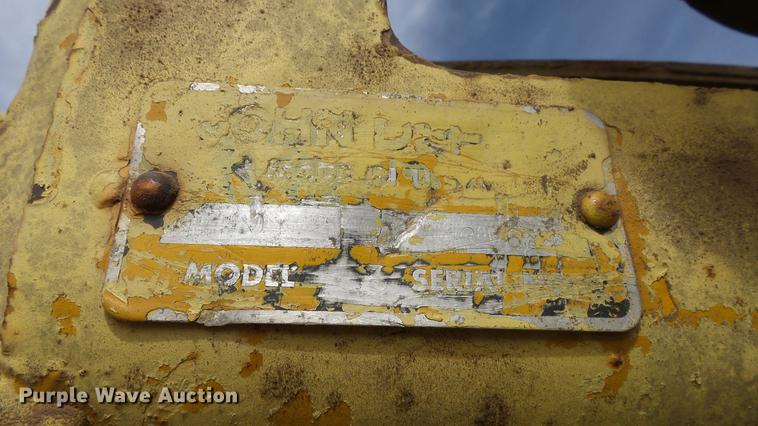 image for item DC0641 John Deere elevating scraper