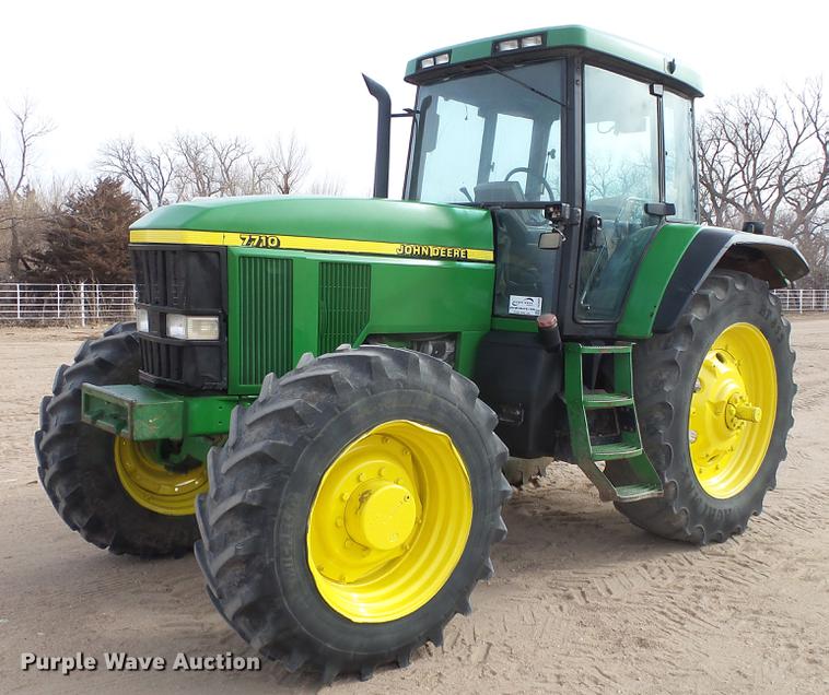 image for item DC0642 1997 John Deere 7710 MFWD tractor
