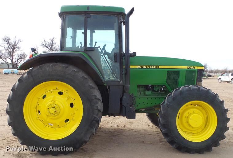 image for item DC0642 1997 John Deere 7710 MFWD tractor