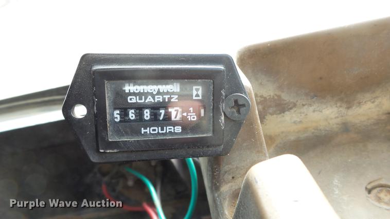 image for item DC0642 1997 John Deere 7710 MFWD tractor