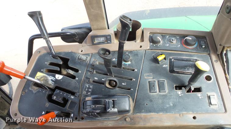 image for item DC0642 1997 John Deere 7710 MFWD tractor