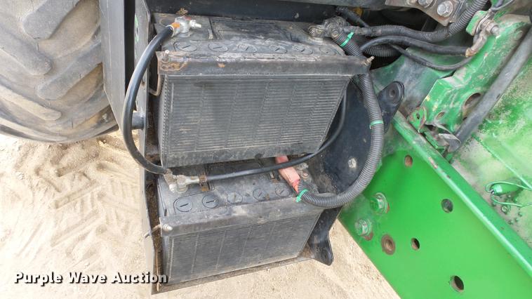 image for item DC0642 1997 John Deere 7710 MFWD tractor